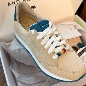 Birdies White and Gold Shoes